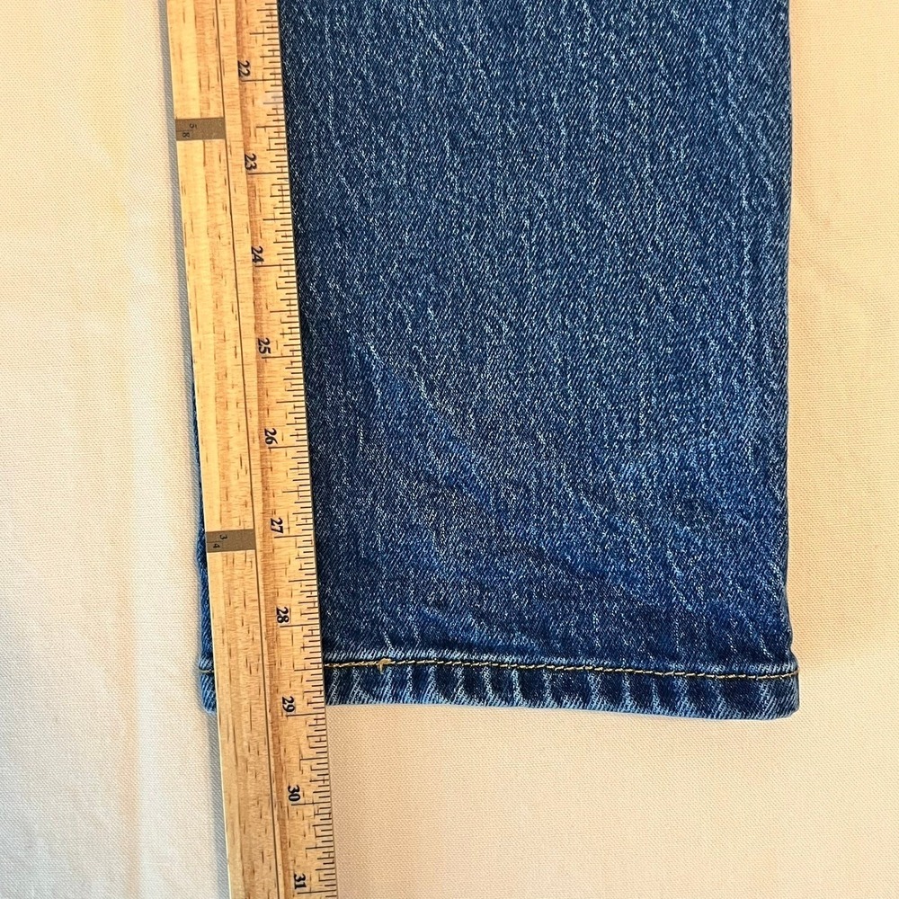 Levis 501 Original Fit Jeans Womens 27x30 Medium Wash Straight Leg Button Fly - Picture 11 of 11